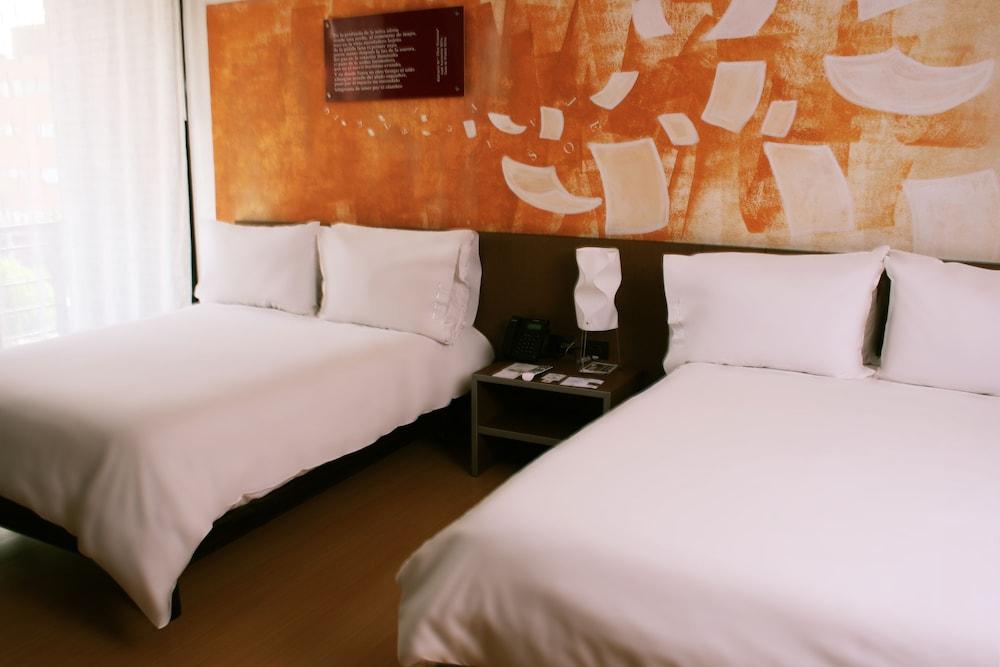 Hotel Viaggio Nueve Trez Bogotá Esterno foto