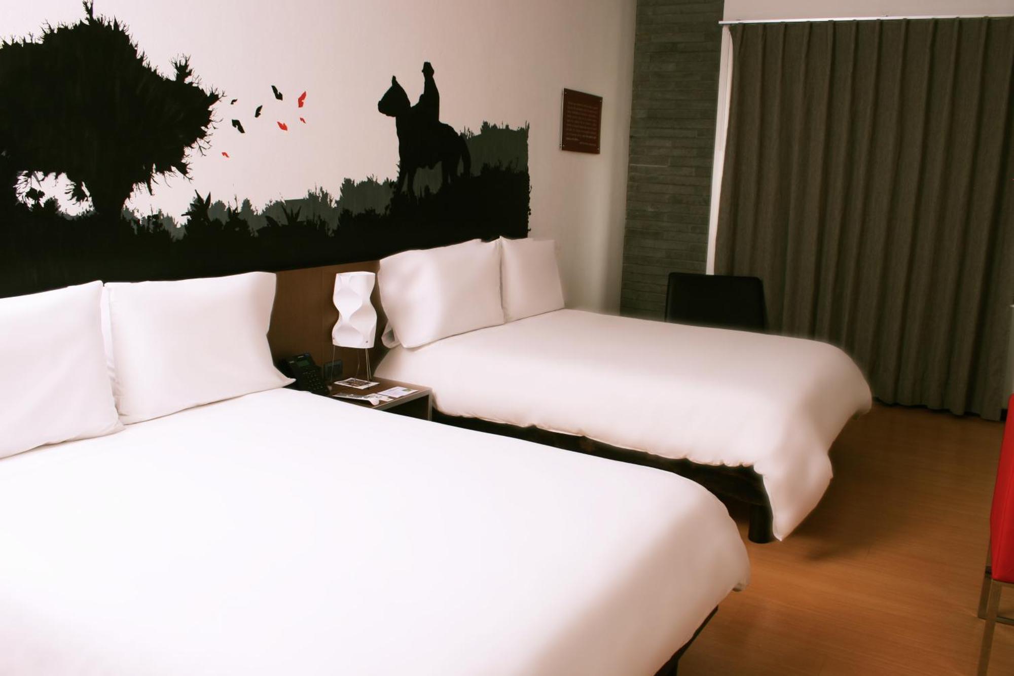 Hotel Viaggio Nueve Trez Bogotá Esterno foto