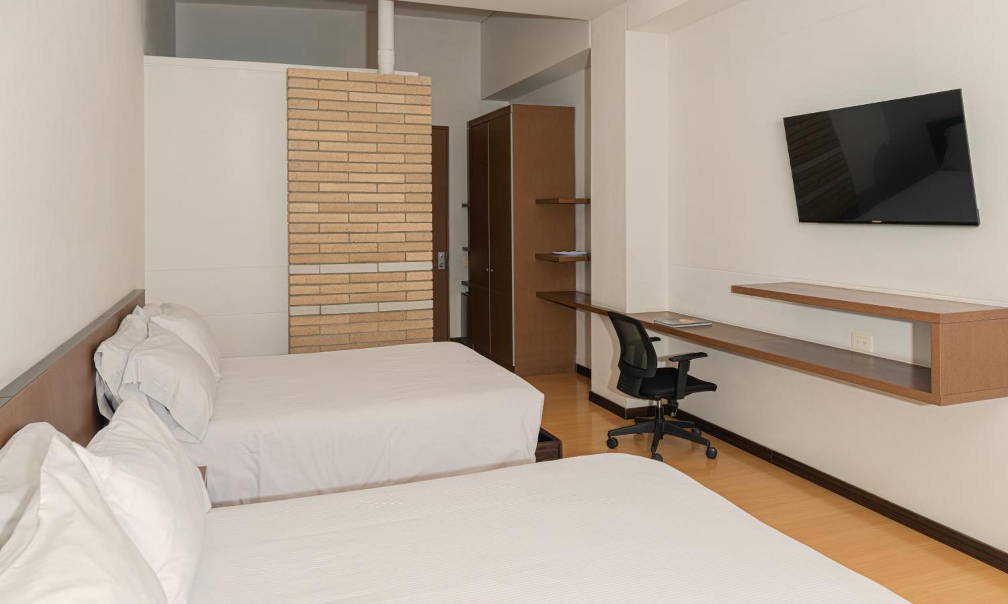 Hotel Viaggio Nueve Trez Bogotá Esterno foto